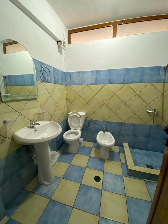 Tani * Ksamil