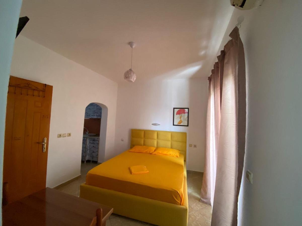 Tani Aparthotel *
