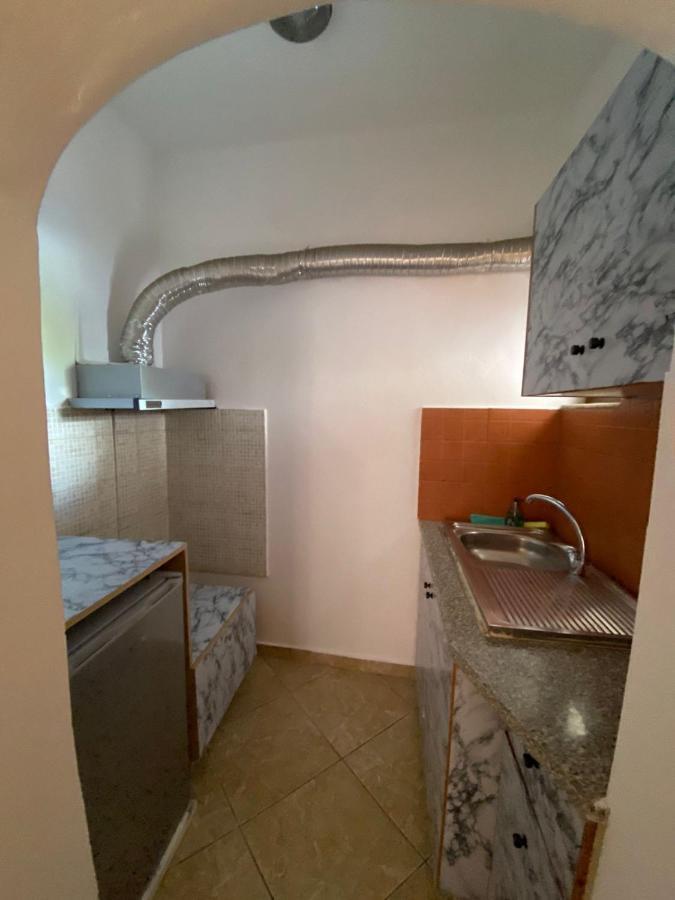 Tani Aparthotel *