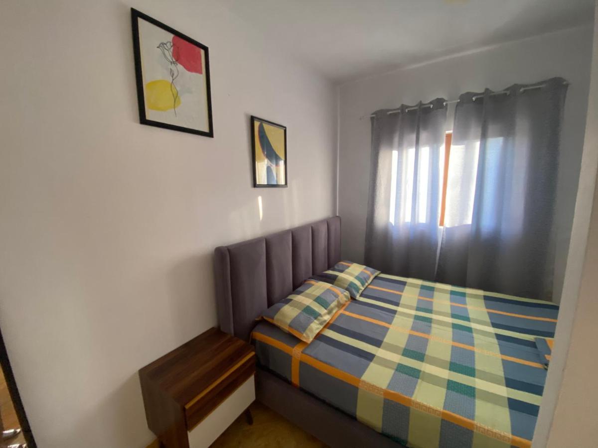 Tani Aparthotel
