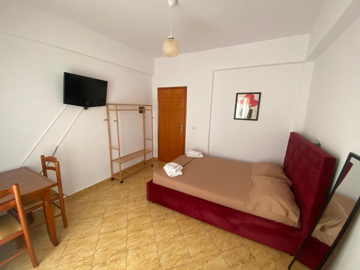 Tani Aparthotel *
