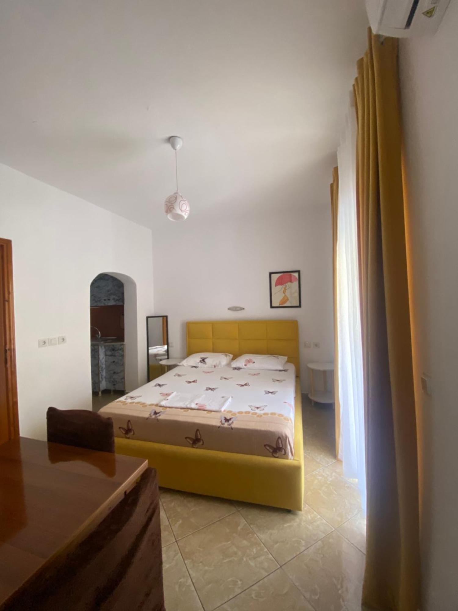 Tani Aparthotel