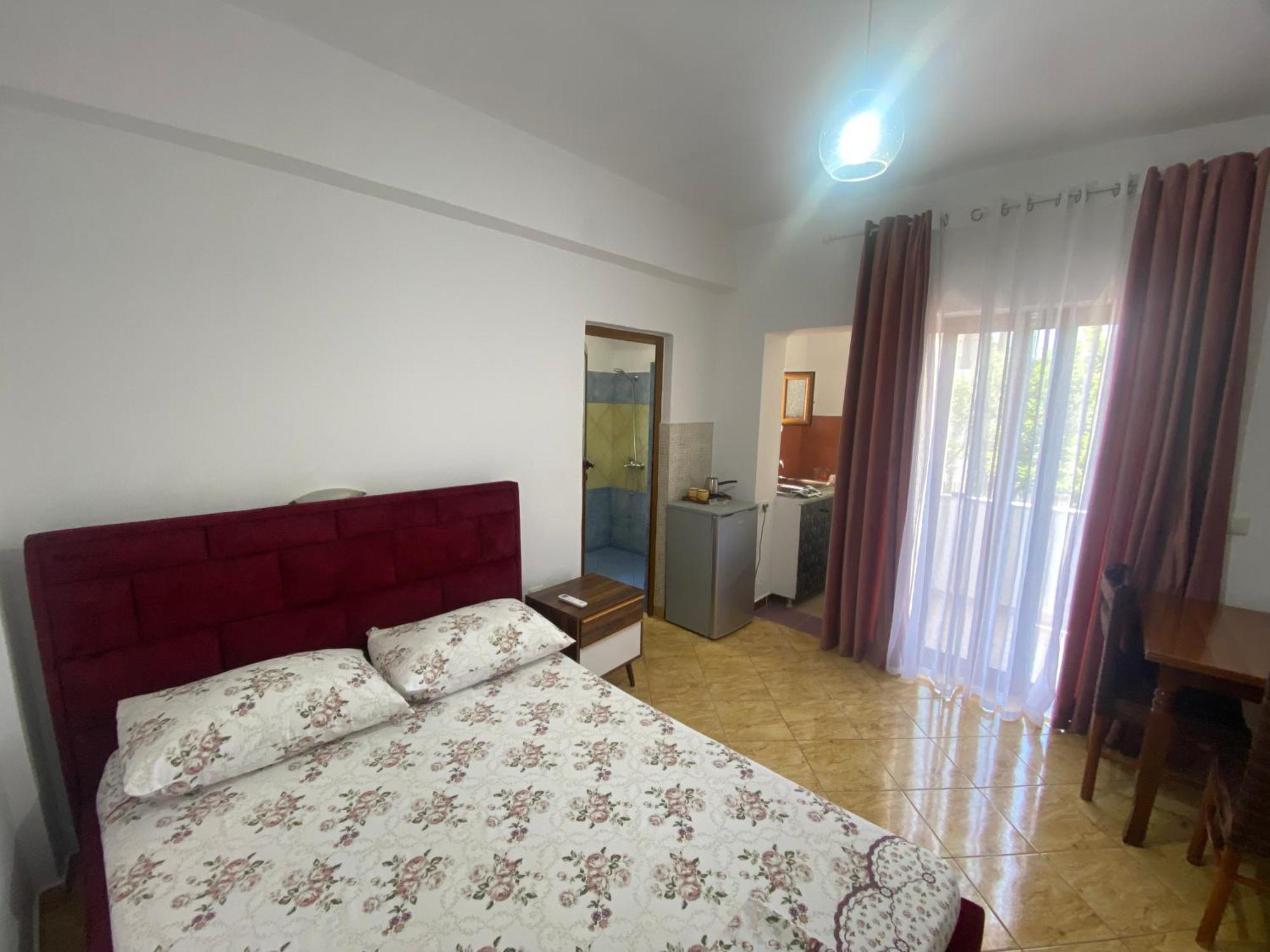 Tani Aparthotel *